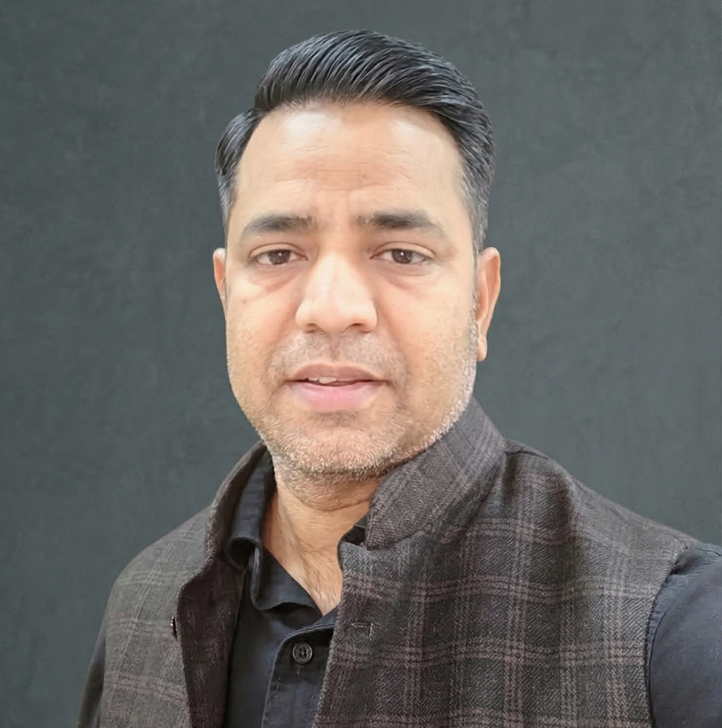 Shri Vivek Jha